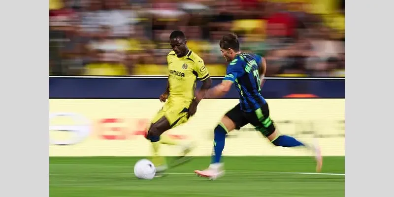 Tiền đạo Nicolas Pépé chơi cơ động của Villarreal